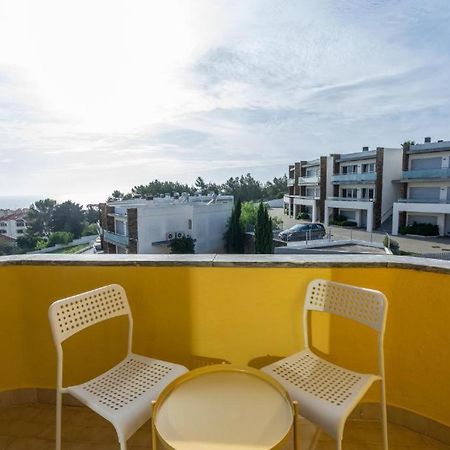 Kubata Hill Hotel Parede Ngoại thất bức ảnh